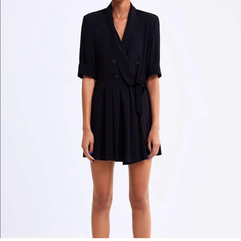 NEVER WARN Black Zara Pleated Tuxedo Romper - size Small
